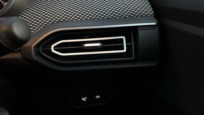 Dacia Sandero 1.0 Tce Expression 5dr Bi Fuel Hatchback